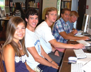 Worcester Prep Seniors Work On College Applications