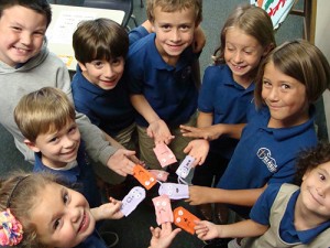 Seaside Christian Academy Students Make Finger Puppets In Home Economics Class
